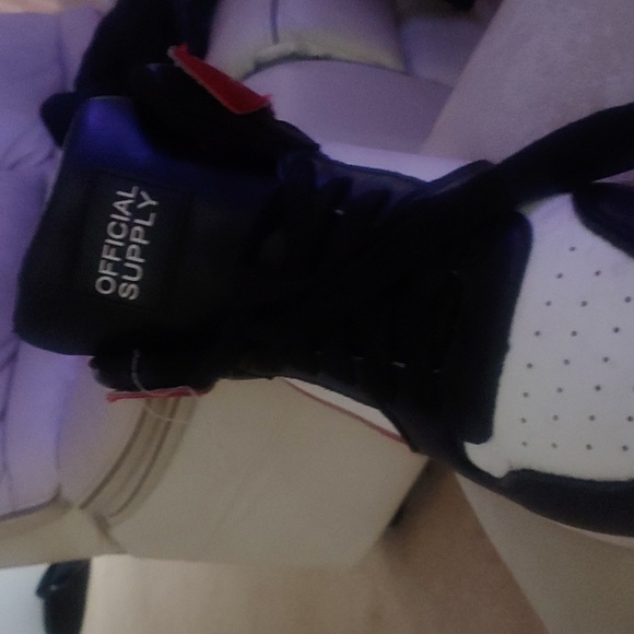 Shoes - Picture 2 of 5